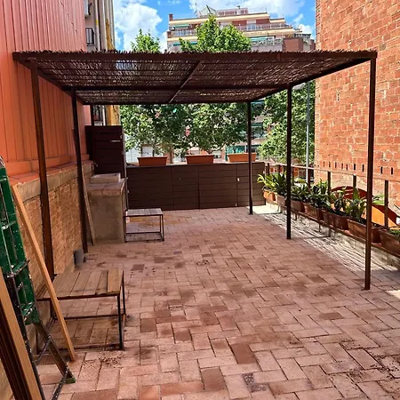 Con Encanto, Patio Y Piscina L'Hospitalet de Llobregat