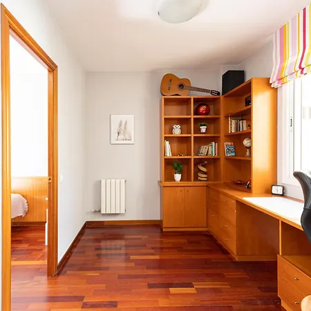 Bright Attic & Amazing Terrace Apartment *