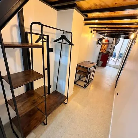 Precioso Estudio Con Terraza En Florida E1 * L'Hospitalet de Llobregat