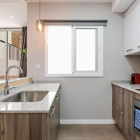 3 Bdr&terrace Close To Subway *