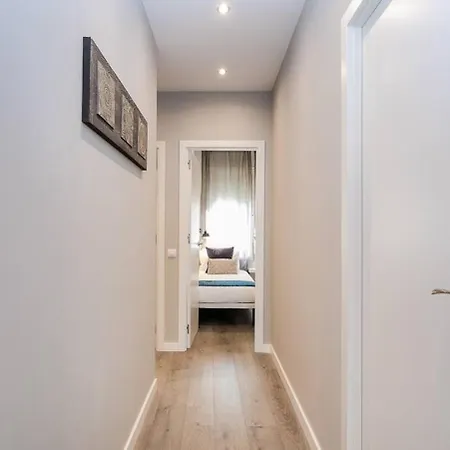 Apartment 3 Bdr&terrace Close To Subway