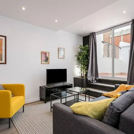 3 Bdr&terrace Close To Subway Apartment L'Hospitalet de Llobregat