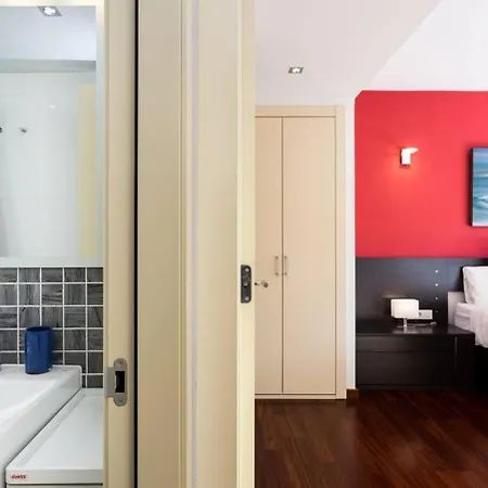 Modern Luxury Fira Bcn Apartment