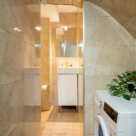 Fira Barcelona And 20' Bcn Center Apartment *
