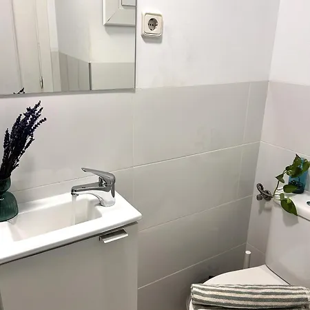Bed & Breakfast Privada En Hospitalet