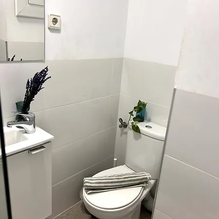Privada En Hospitalet Bed & Breakfast