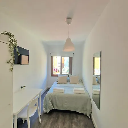 Privada En Hospitalet Bed & Breakfast