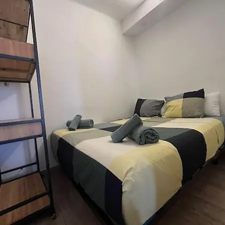 Apartment Zona Camp Nou 15 Minutos Centro En Metro L'Hospitalet de Llobregat