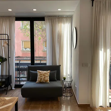 Apartment A 15 Min De Ramblas En Metro