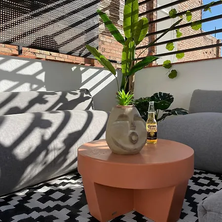 A 15 Min De Ramblas En Metro Apartment *