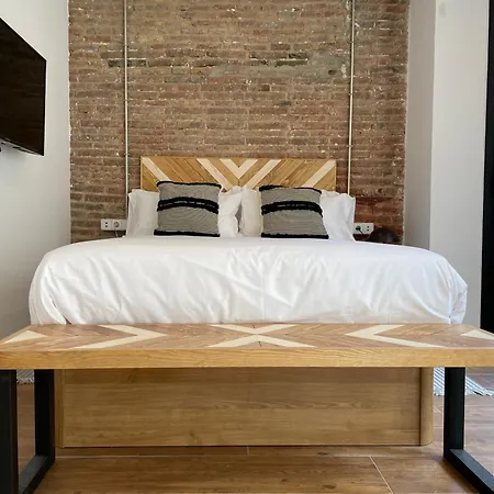 Apartment A 15 Min De Ramblas En Metro *