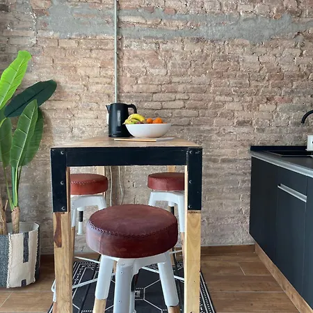 A 15 Min De Ramblas En Metro Apartment *
