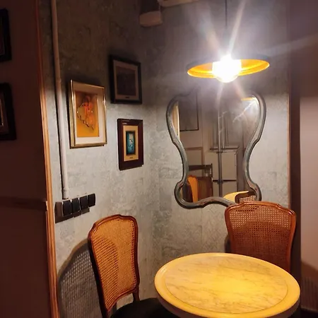 Mini House In Barcelona Is 35m2 * L'Hospitalet de Llobregat