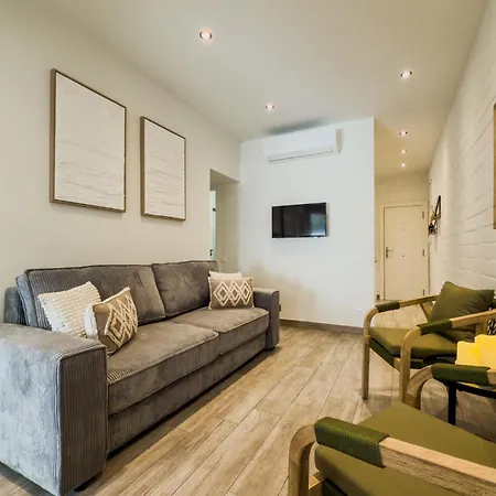 Novus Homes Barcelona Santa Eulalia * L'Hospitalet de Llobregat