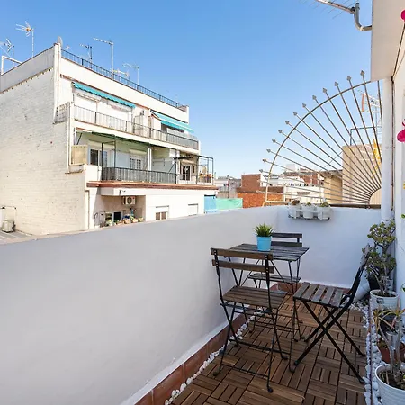 Apartamento Lovely Attic With Terrace