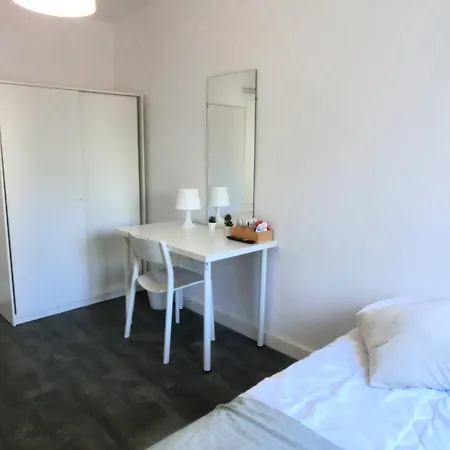 Bed & Breakfast Privada En Hospitalet *