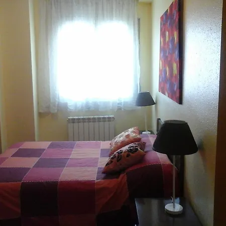 Fira Apartment *