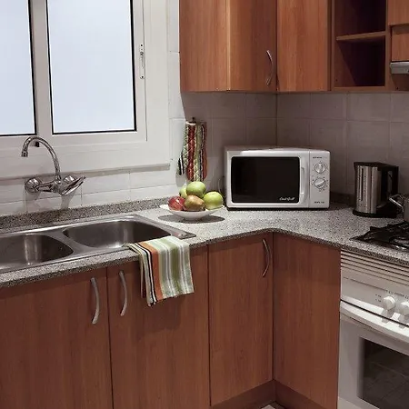 Madanis * L'Hospitalet de Llobregat