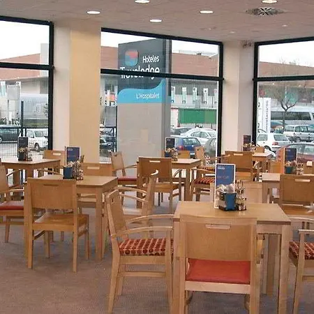 Travelodge Barcelona Fira Hotel 3*