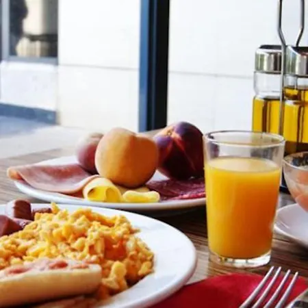 Hotel Travelodge Barcelona Fira L'Hospitalet de Llobregat