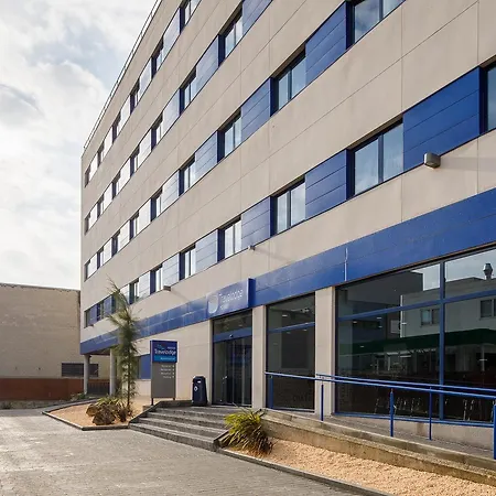 Travelodge Barcelona Fira Hotel 3*