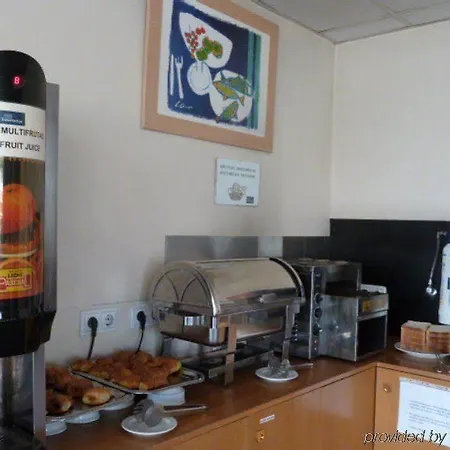 Travelodge Barcelona Fira Hotel