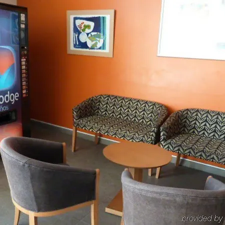 Travelodge Barcelona Fira Hotel 3*