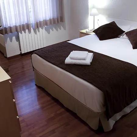 Turisticos Madanis Apartamento