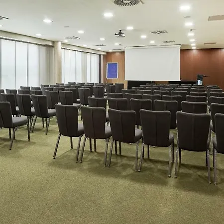 Hyatt Regency Barcelona Tower 5* L'Hospitalet de Llobregat