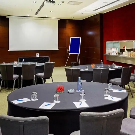 Hyatt Regency Barcelona Tower 5* L'Hospitalet de Llobregat