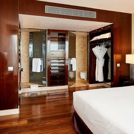 Hyatt Regency Barcelona Tower Hotel 5*