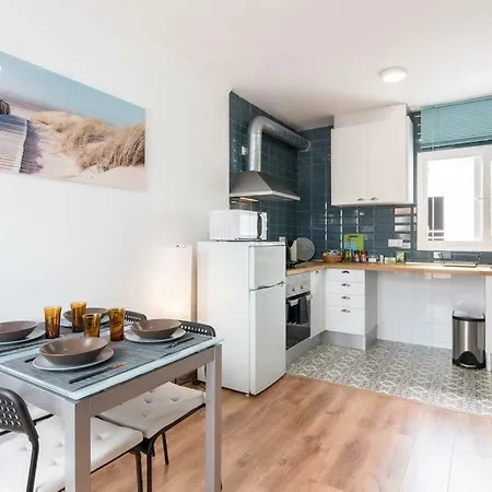 Sunny Atic With Terrace - Close To Camp Nou And Bcn Fair Apartment *