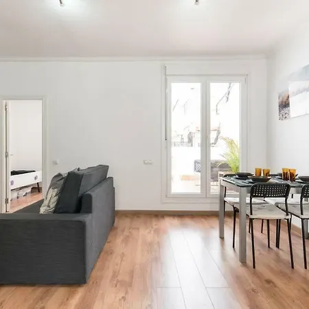 Apartment Sunny Atic With Terrace - Close To Camp Nou And Bcn Fair