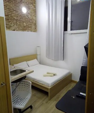 Camp Nou & Fira Business Lofts Aparthotel *