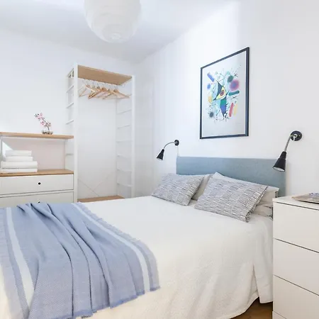 Apartamento Con Encanto, Luminoso Y Tranquilo