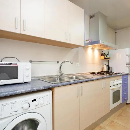 Click&flat Fira Castelao Apartment *