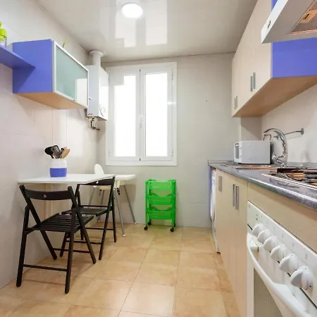 Click&flat Fira Castelao Apartment *