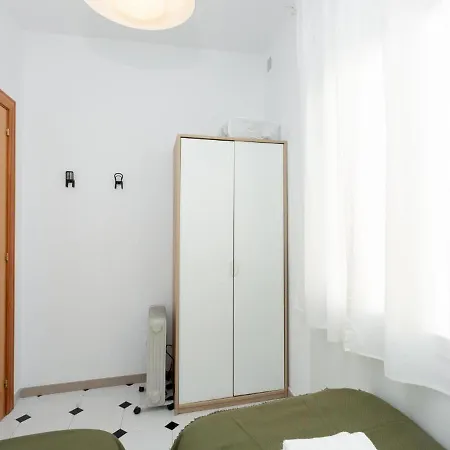 Click&flat Fira Castelao Apartment