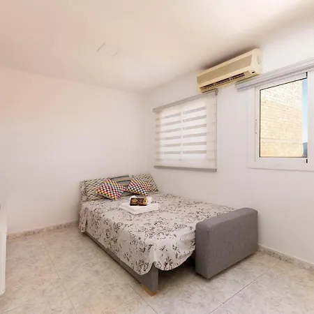 Barcelona Sunny Terrace Homestay