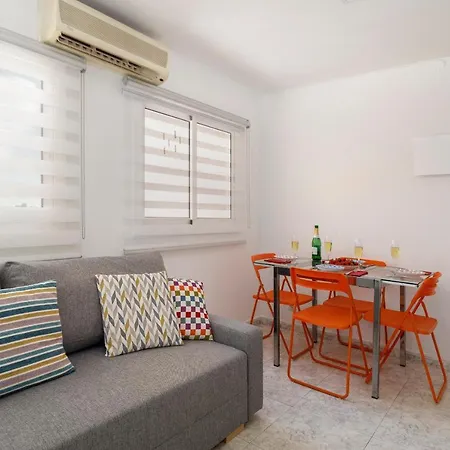 Homestay Barcelona Sunny Terrace L'Hospitalet de Llobregat
