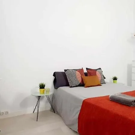 Hotel Urban Basic L'Hospitalet de Llobregat