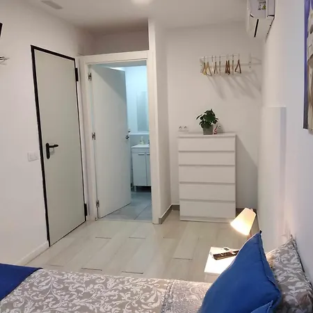 Urban Basic Hotel *