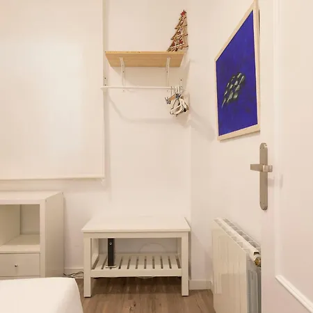 Apartment Cozy Near Fira Gran Via With Ac