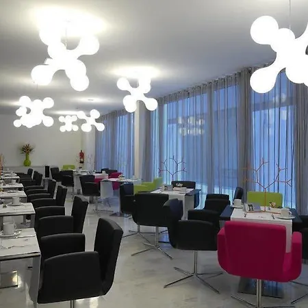 Hotel Ikonik Lex 4*