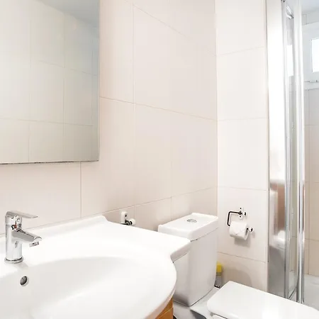 Cozy With Splashes Of Color L'Hospitalet de Llobregat