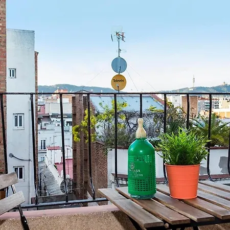 Pleasant With Balcony Close To Camp Nou Apartamento L'Hospitalet de Llobregat