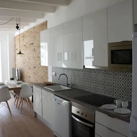 Barcelona Industrial Style Apartment *