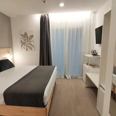 Global & Aparthotel *