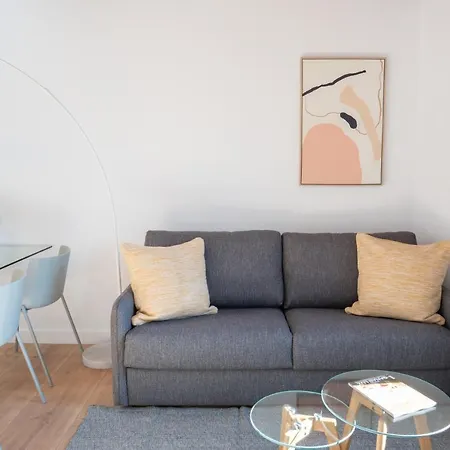 Feelathome Stadium Apartment *