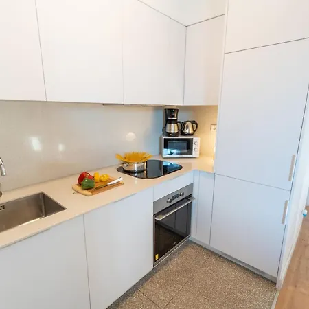 Feelathome Stadium Apartment *